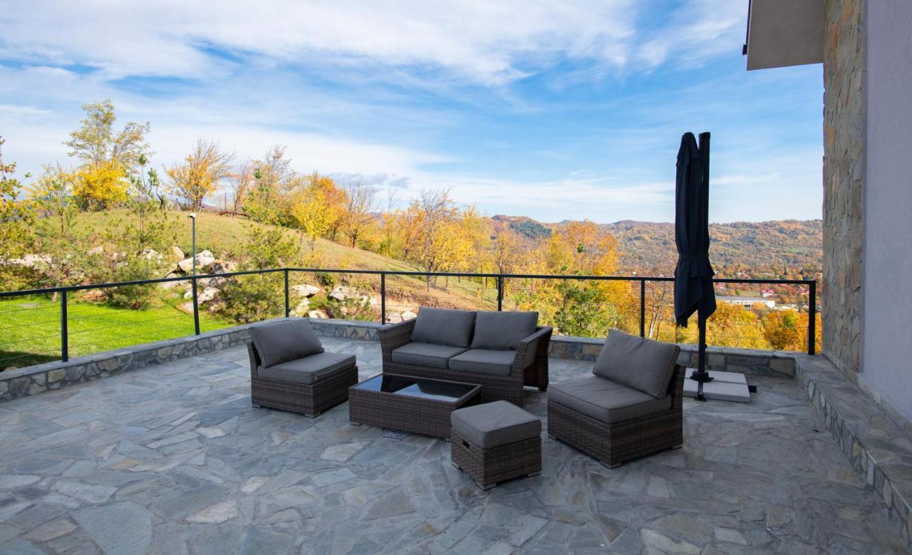 Valley View Breaza Exterior photo