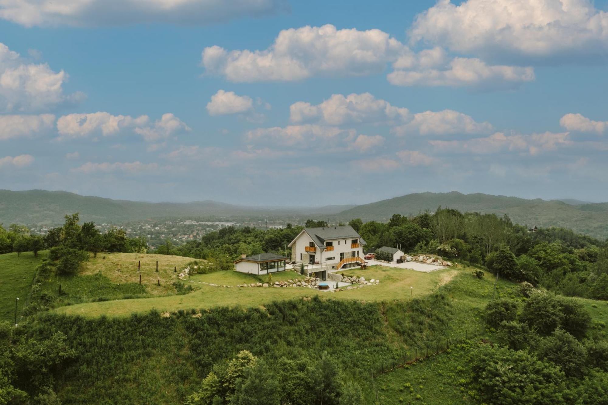 Valley View Breaza Exterior photo
